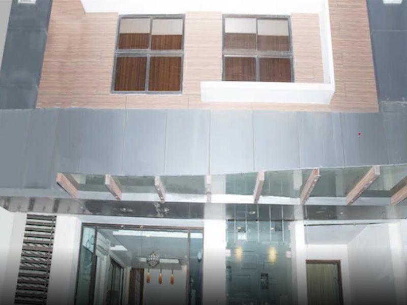 Hotel Aarya Inn Rāipur المظهر الخارجي الصورة